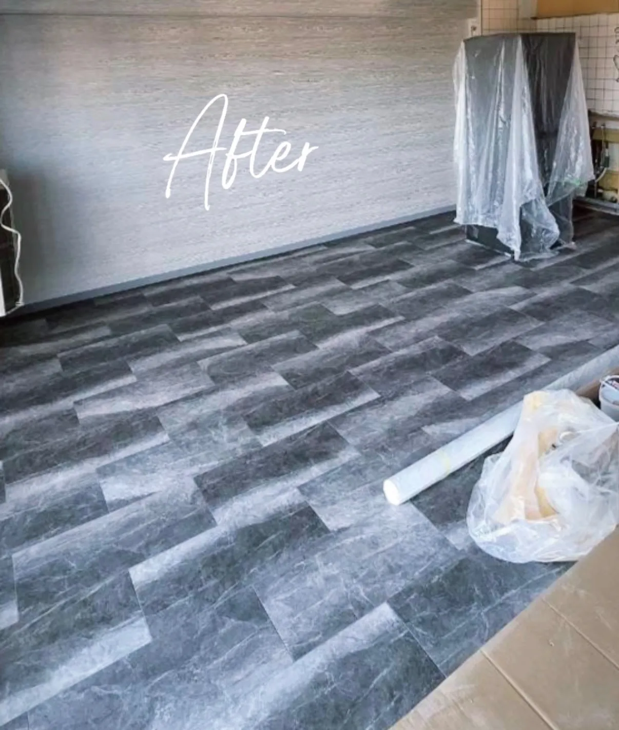 在宅マンション、クロスと床の施工、それぞれに個性ある空間、ご...